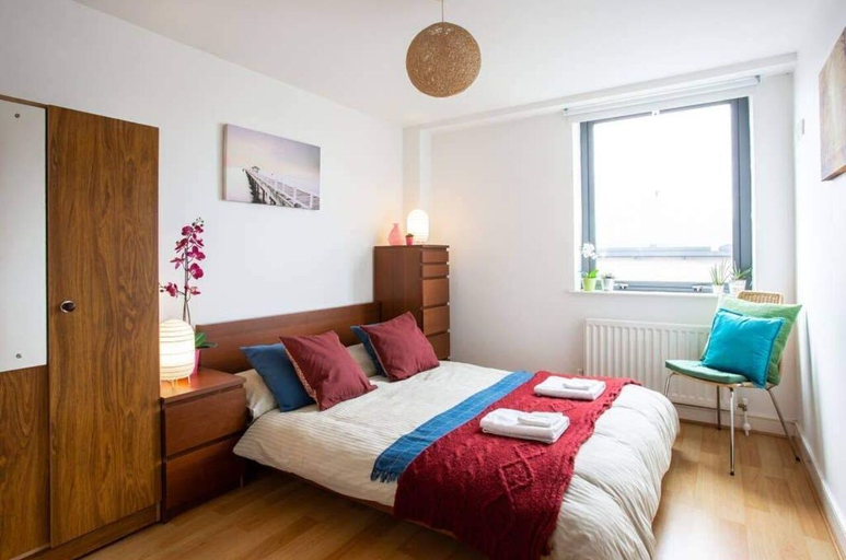 Bedroom 3, Central Belfast Apartments: Victoria, Belfast