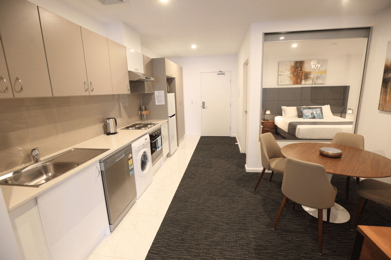 Dining Room 7