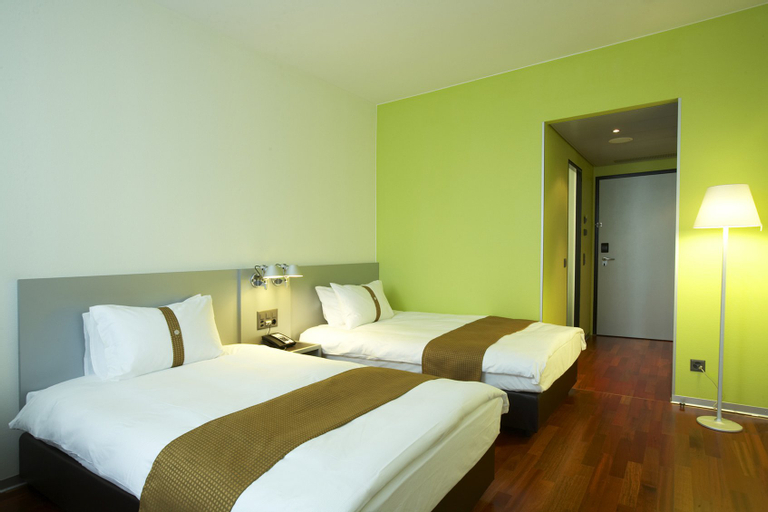 Bedroom 5, Holiday Inn BERN - WESTSIDE, Bern