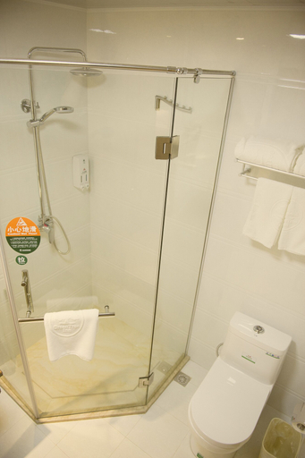 Bathroom 4, GreenTree Inn Changzhou Changwu Gufang Road Express Hotel, Changzhou