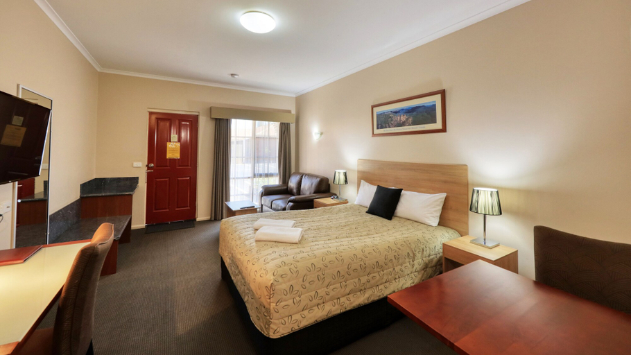 Bedroom 3, Top of the Town Motel & Apartments, Benalla - Benalla