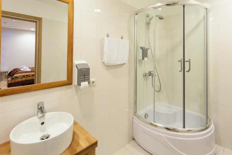 Bathroom 4, SUNSET Hotel, Riga