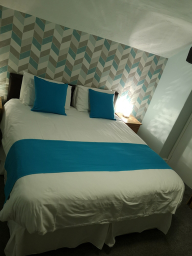 Bedroom 2, Y Giler Arms, Conwy