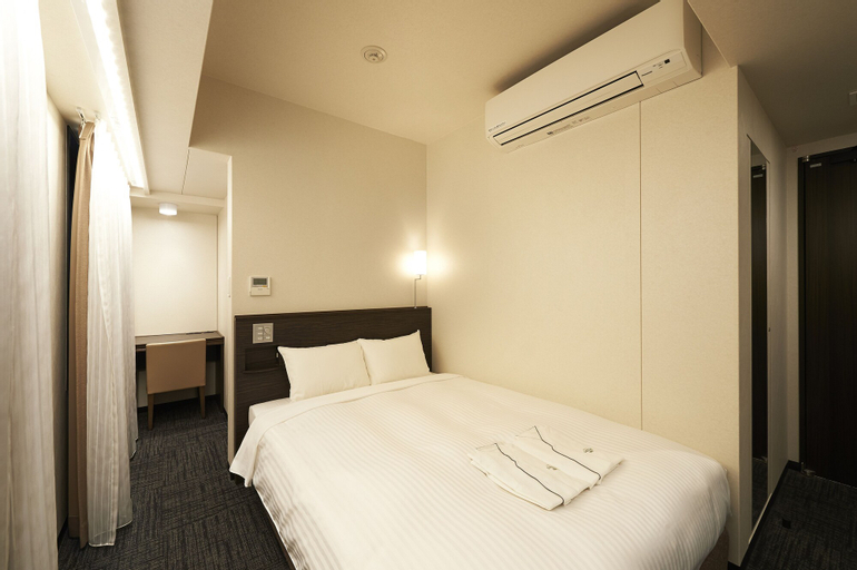 Bedroom 13