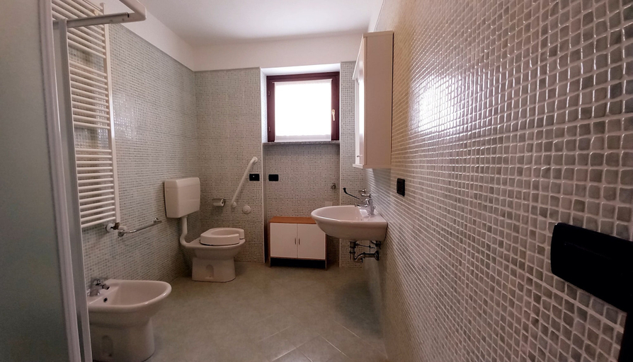Bathroom 5, Residence Stelvio, Sondrio