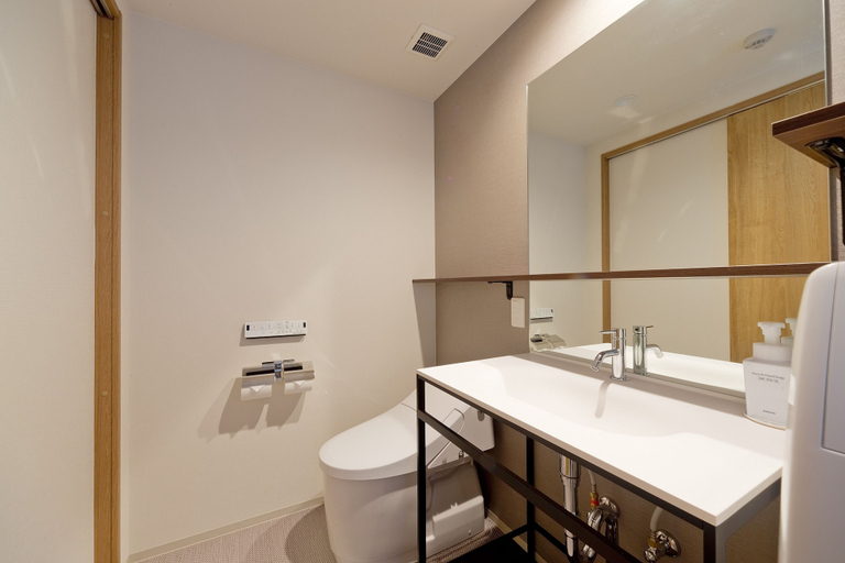 Bathroom 4, M’s Inn Higashiyama, Kyoto