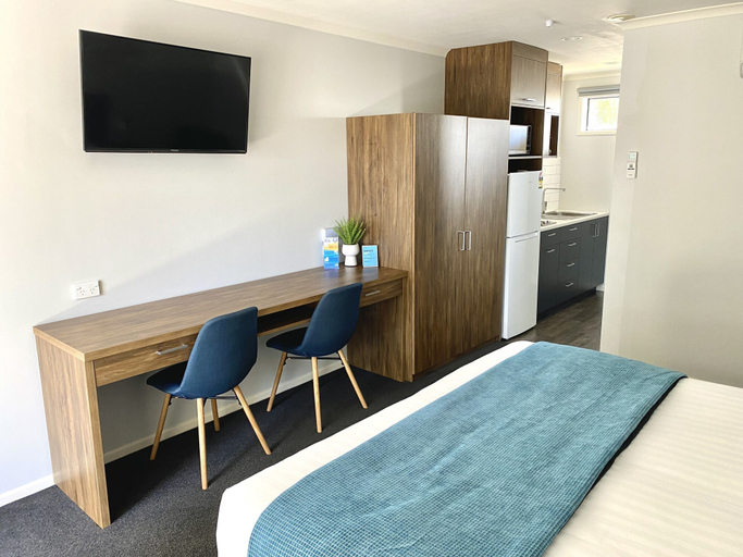 Bedroom 3, Antonio Mews Motel, Stratford