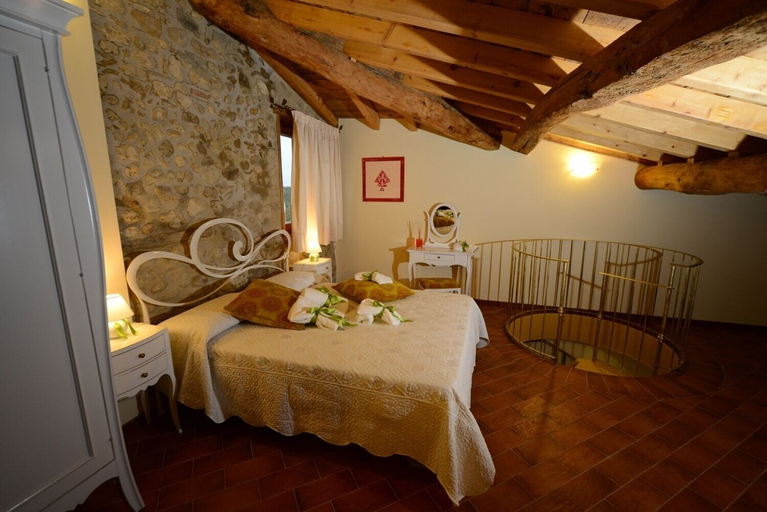 Bedroom 2, Agriturismo Corte Davini, Mantua