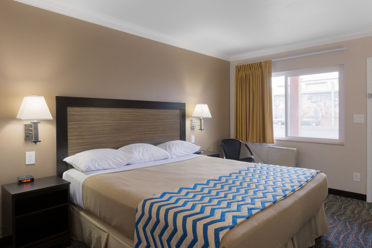 Bedroom 3, Travelodge by Wyndham Eureka, Humboldt