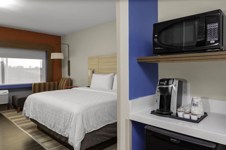 Bedroom 22