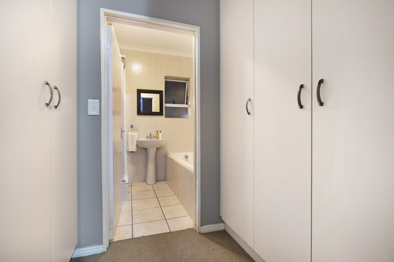 Others 5, Dolphin Ridge 108, City of Cape Town