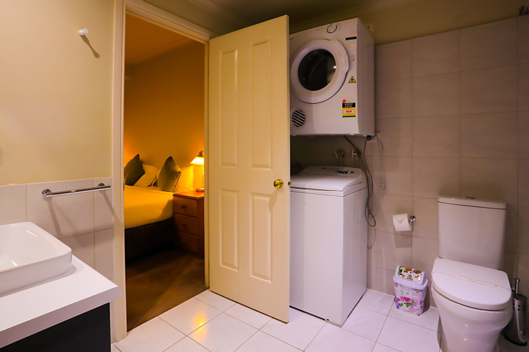 Bathroom 4