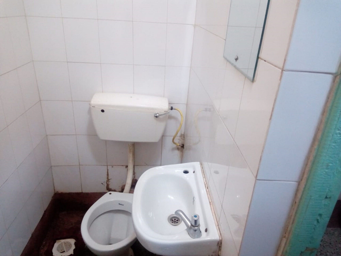 Bathroom 4, Tarino Bar And Lodging, Mavoko