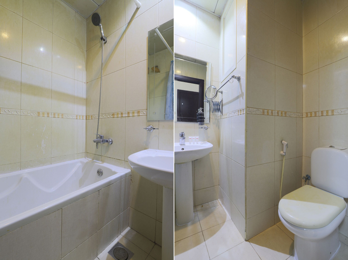 Bathroom, OYO 264 Home Cordoba Palace 607 Studio, Dubai