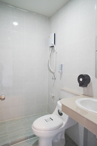 Bathroom 4, Lux Rooms Night Bazaar, Muang Chiang Mai
