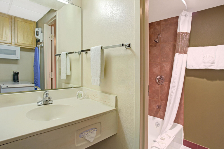 Bathroom 4, Super 8 by Wyndham Wheat Ridge/Denver West, Jefferson
