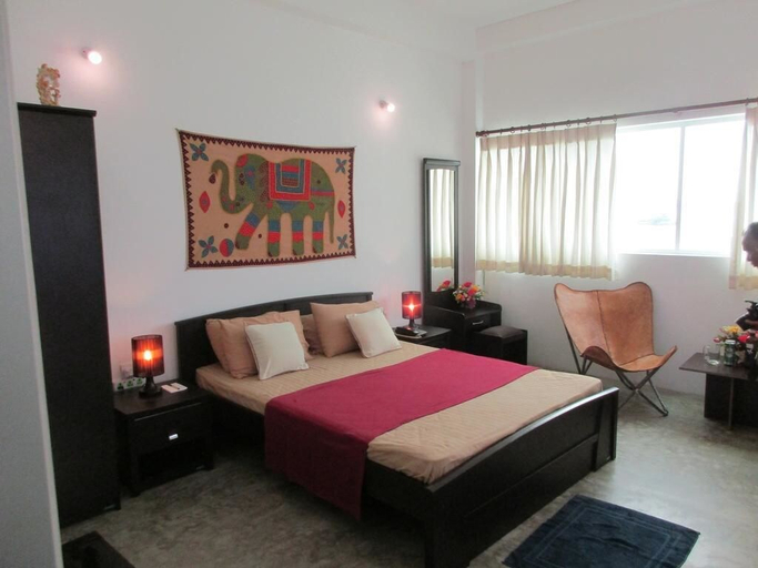 Bedroom 3, Ripple Reach Apartments, Galle Four Gravets