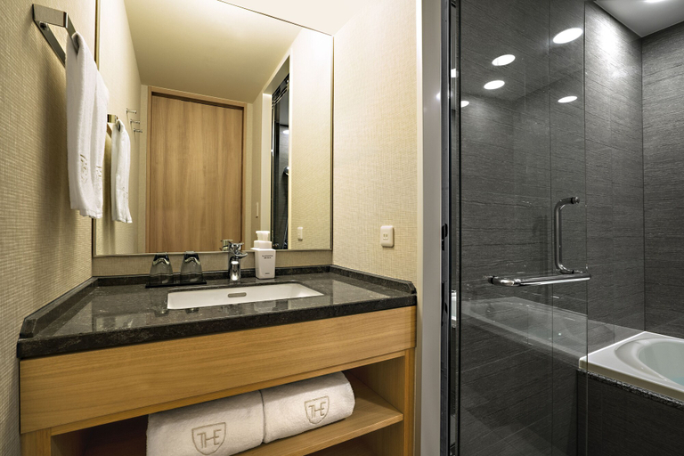 Bathroom 5, The Royal Park Hotel Kyoto Umekoji, Kyoto