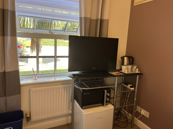 Others 4, SleepNeat, Windsor and Maidenhead