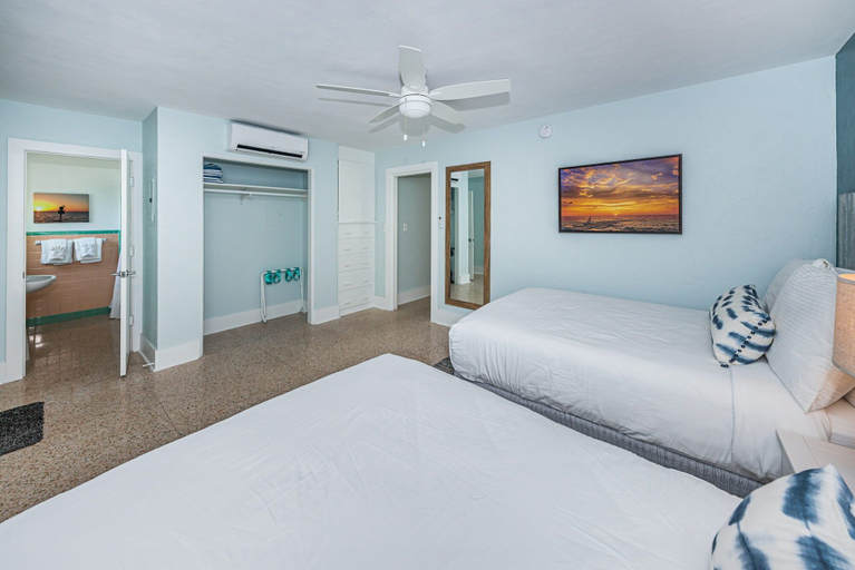 Bedroom 2, The Roth Hotel, Pinellas