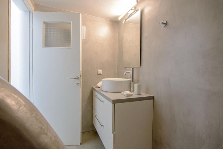 Bathroom 3, ArcadOia, South Aegean