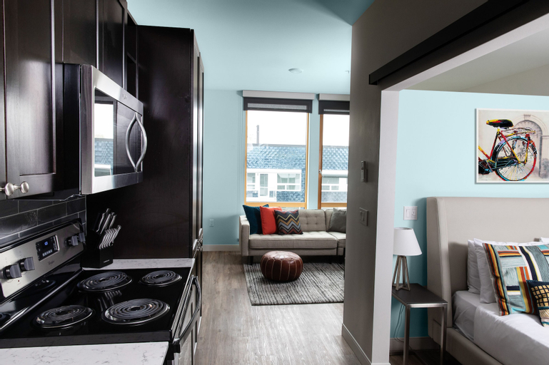 Domicile Suites at Cove, King