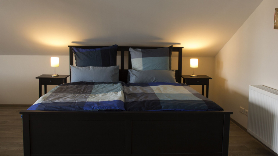 Bedroom 3, Ringelnatz & Lichtwer - Ferienwohnung Wurzen, Leipzig