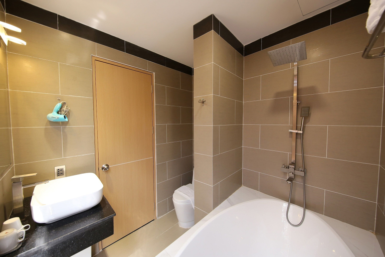 Bathroom 5, Varia Hotel, Phú Quốc