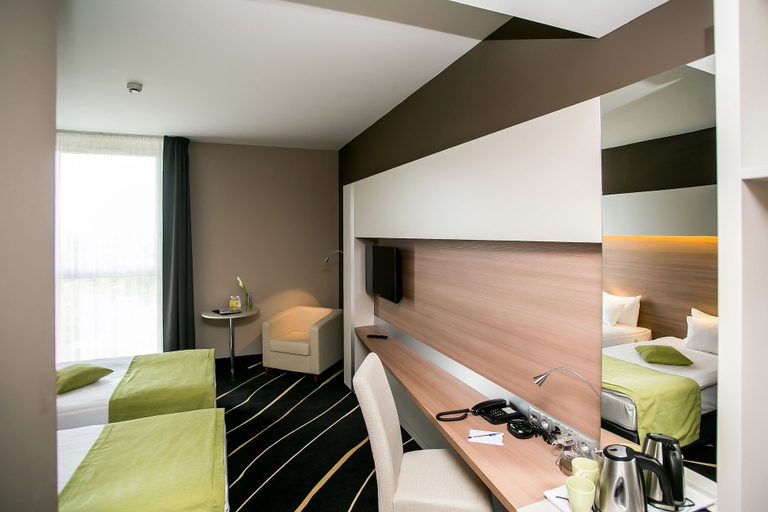Bedroom 3, Best Western Plus Lakeside Hotel, Székesfehérvár