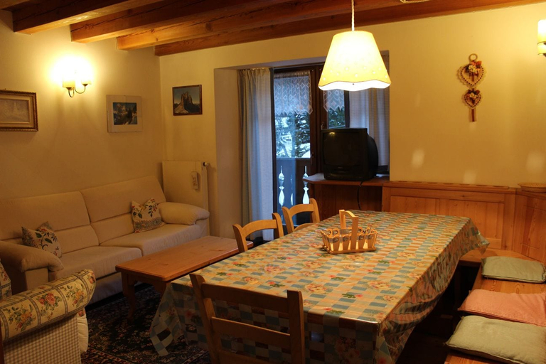 Living area 2, Casa Potola, Belluno