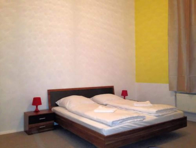 Bedroom 4, Pension 1, Berlin