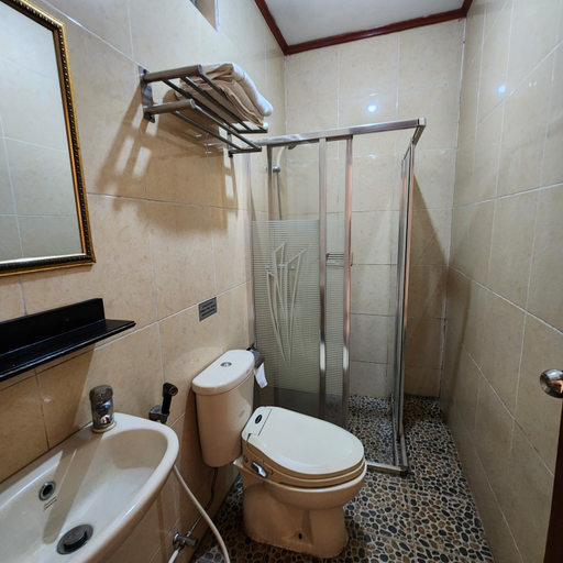 Bathroom 4, New Bukit Kasih (temporarily closed), Bandung