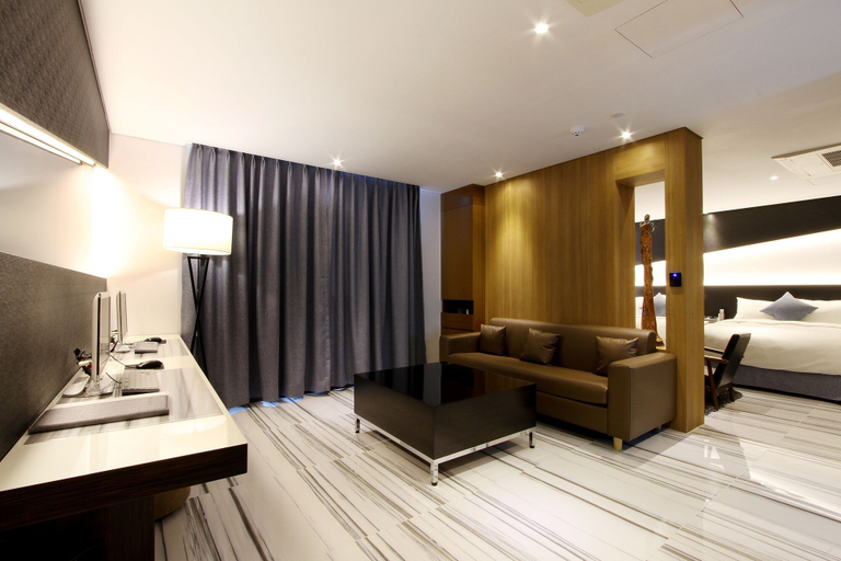 Bedroom 3, Royal Prime Hotel, Suwon