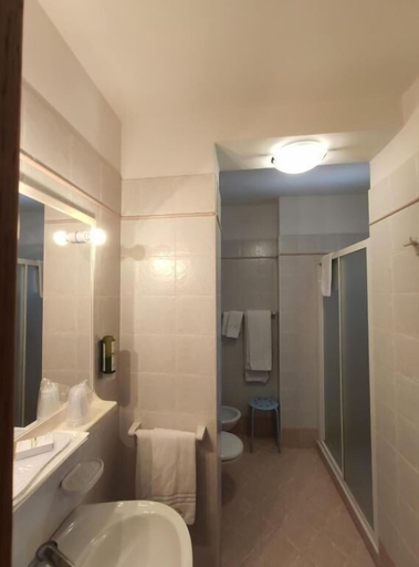 Bathroom 5, Pier Hotel, Trento