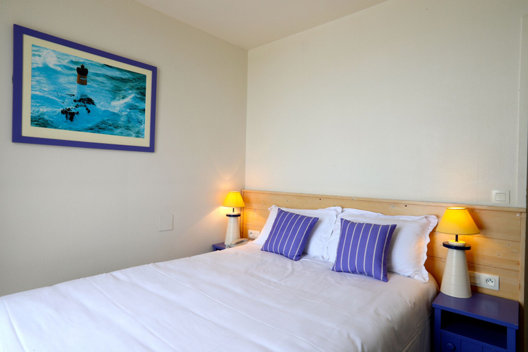 Bedroom 3, Hôtel Miléade de la Plage - Binic, Côtes-d'Armor