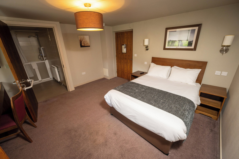 Bedroom 3, The Wellington Hotel by Greene King Inns, Aberdeen