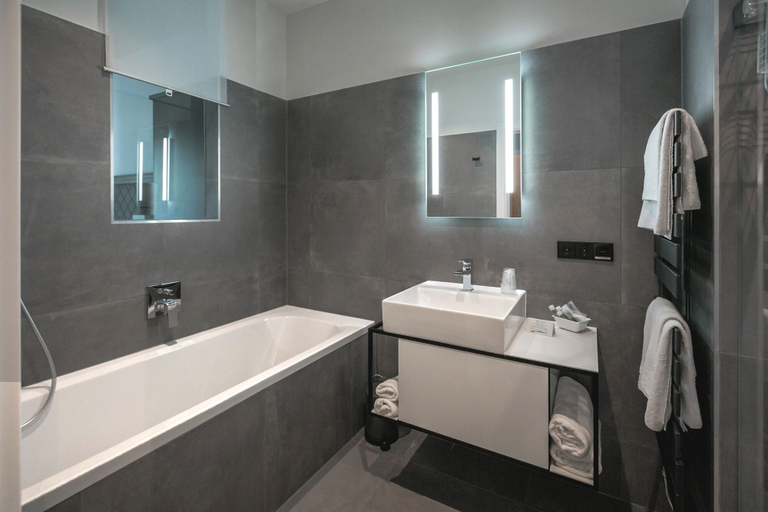 Bathroom 5, Hotel Stroblerhof, Salzburg Umgebung