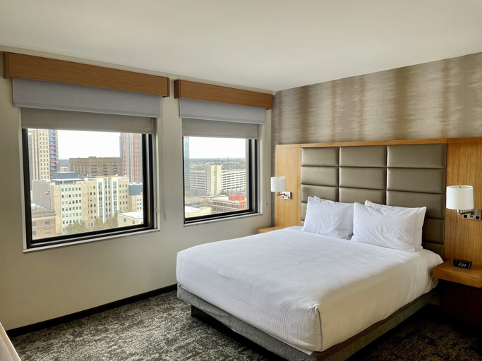 Bedroom 3, Hyatt Place Houston Downtown, Houston