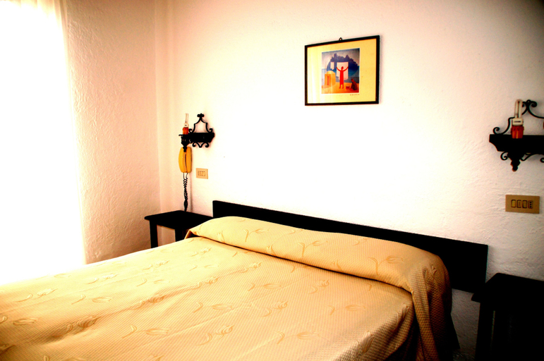 Bedroom 4, Don Pedro Hotel, Napoli