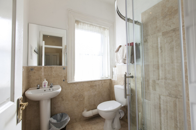 Bathroom 4, Dublin Vacation Rentals, Dublin