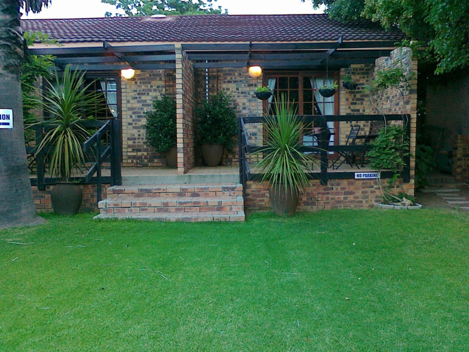 Exterior & Views 2, Khokha Moya Guesthouse, Gert Sibande