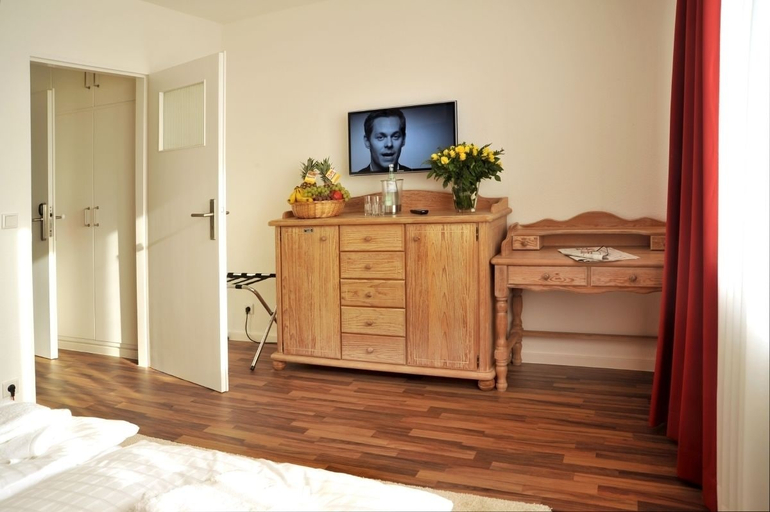 Bedroom 2, Stadthotel Langenfeld, Mettmann