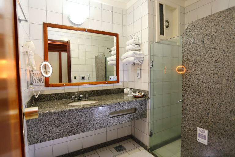 Bathroom 5, Best Western Shalimar Praia Hotel, Porto Seguro