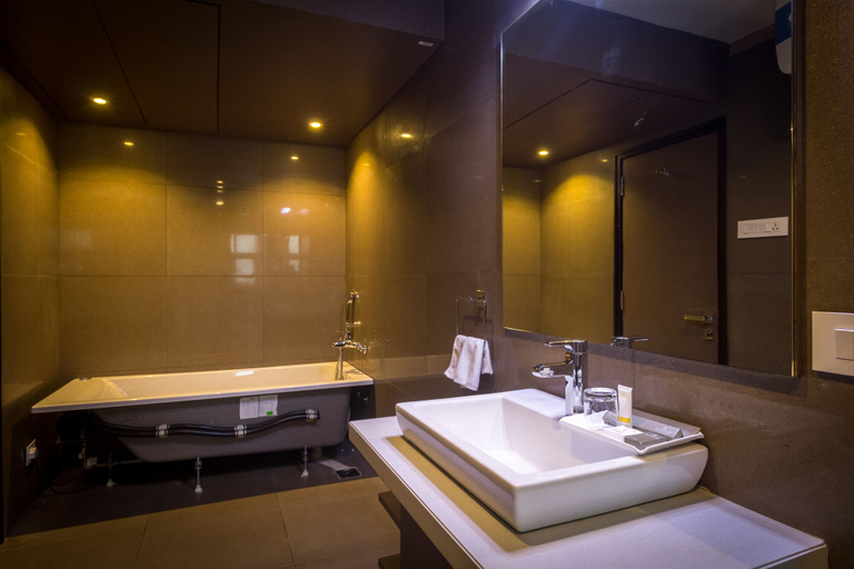 Bathroom 5, Hotel Palacio, Kamrup Metropolitan