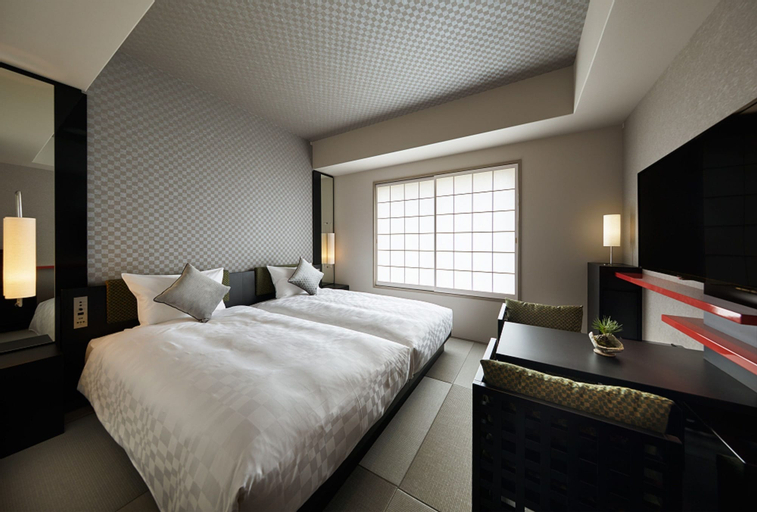 Bedroom 12