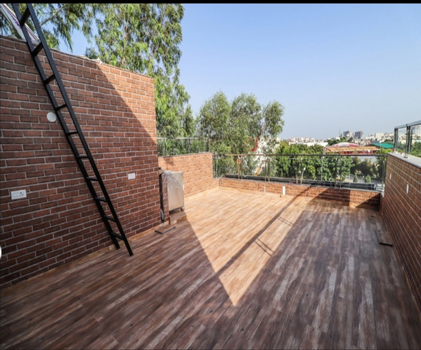 Hotel Wisteria, Sahibzada Ajit Singh Nagar