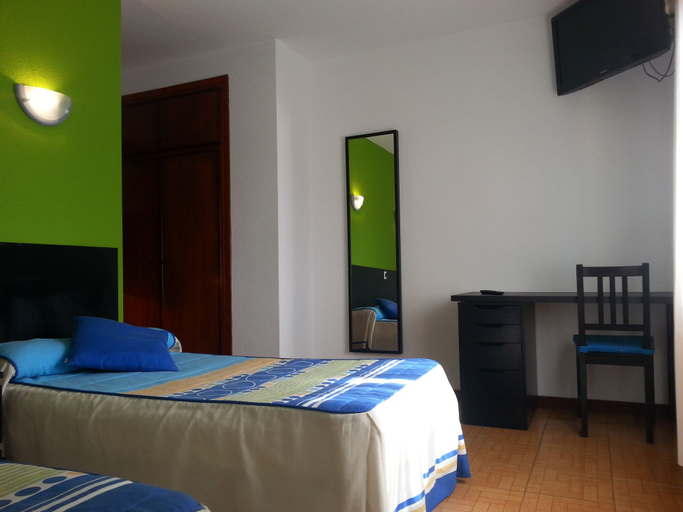 Bedroom 2, Hotel Azcona, Cantabria
