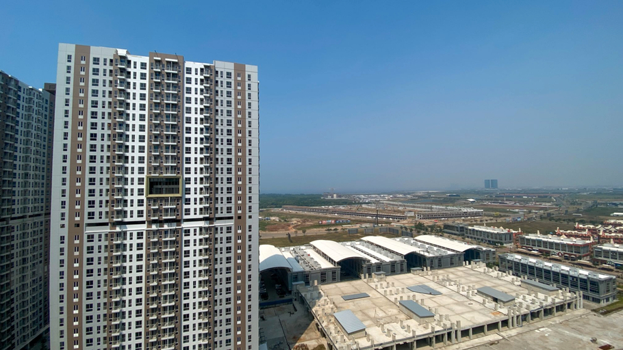 Exterior & Views 3, Good Choice and Homey Studio Tokyo Riverside PIK 2 Apartment By Travelio, Tangerang