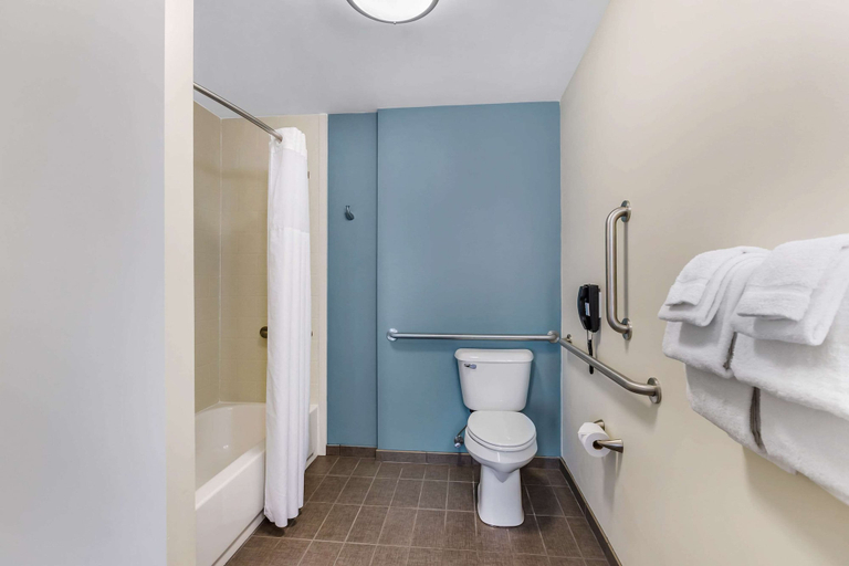 Bathroom 4, Sleep Inn & Suites Ames near ISU Campus, Story
