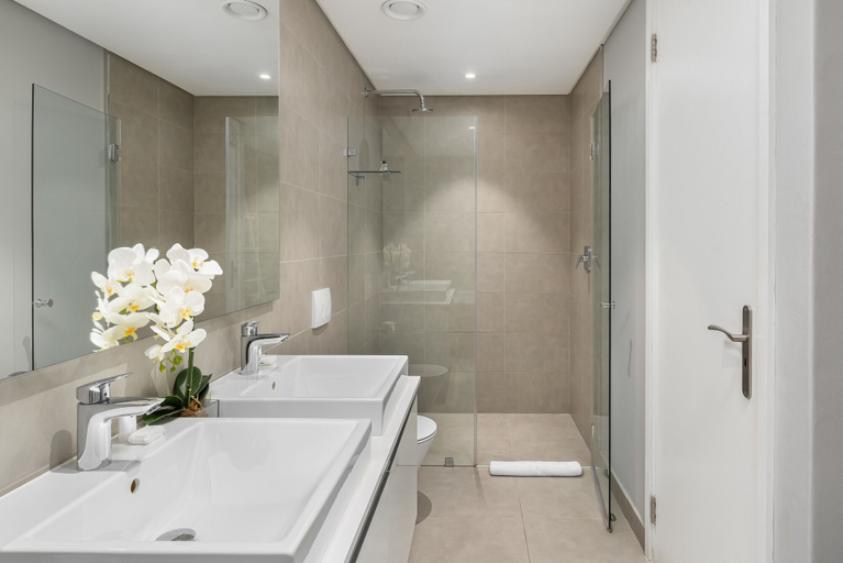 Bathroom 4, Warwick 504, City of Cape Town